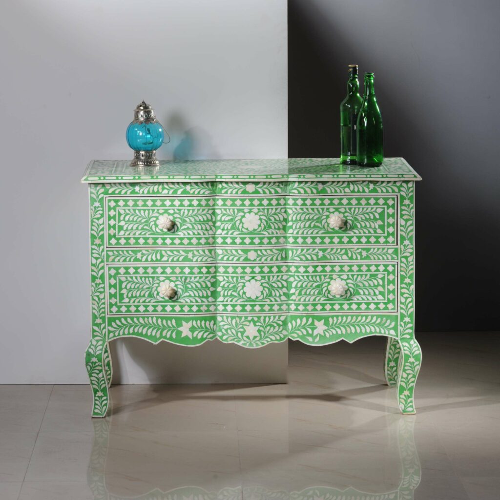 French Dresser