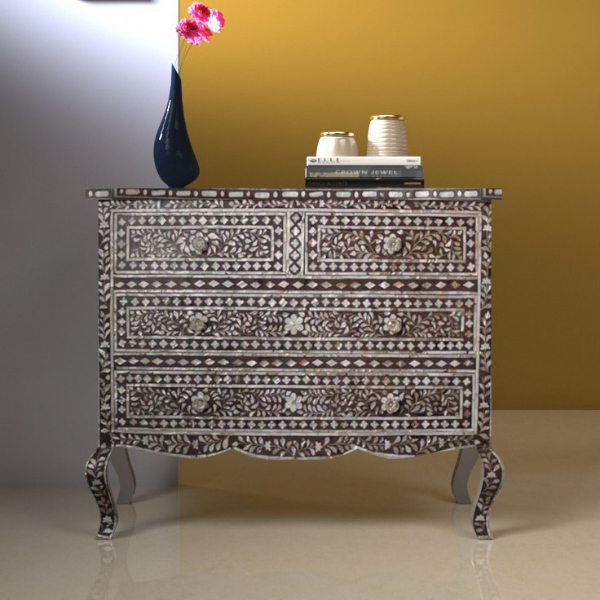 French chest of drawers