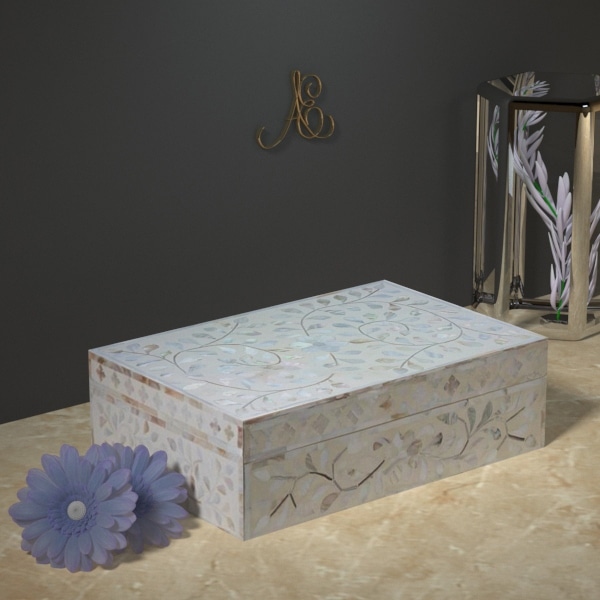 Mother of Pearl Box white