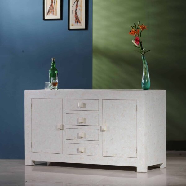 Sideboard in Floral design