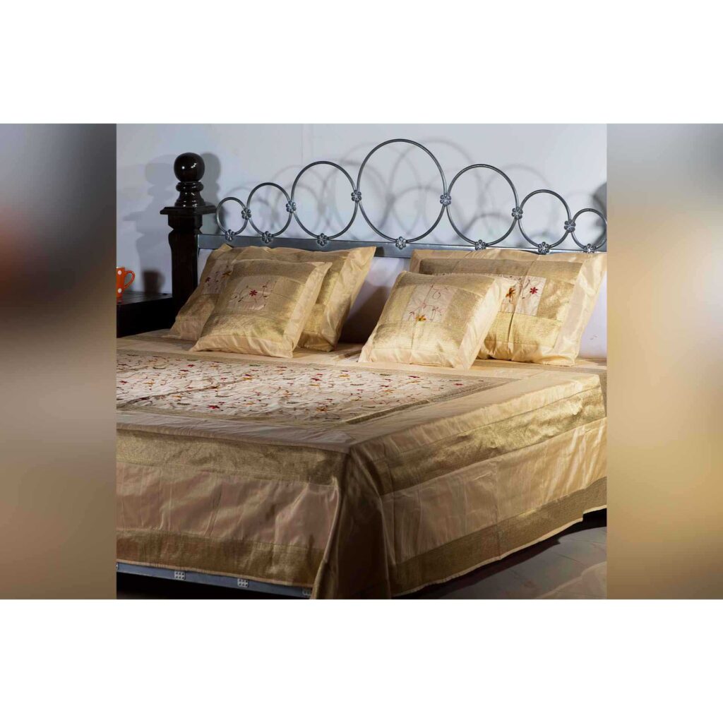 King Bedding Sets-beige color