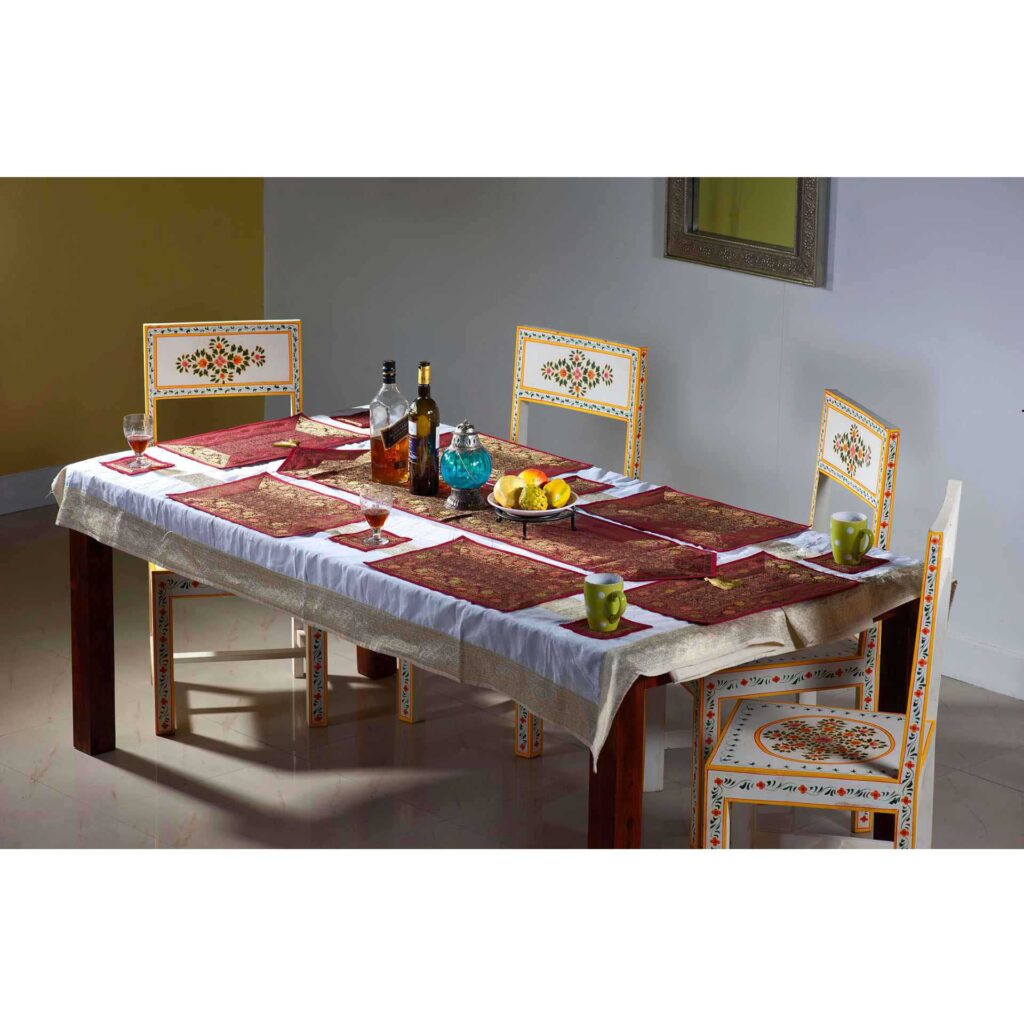 Table Runners Maroon-02